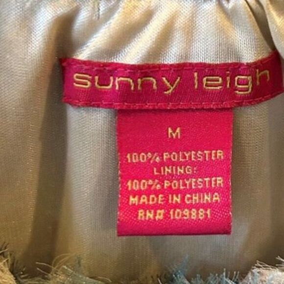 Sunny Leigh Tank Top - Size Medium - Picture 3 of 3